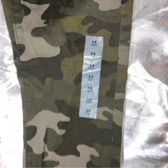Old Navy Army Fatigue Pants - Picture 6 of 12